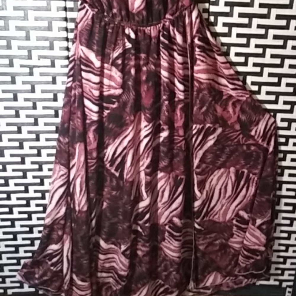Dress - Picture 2 of 5